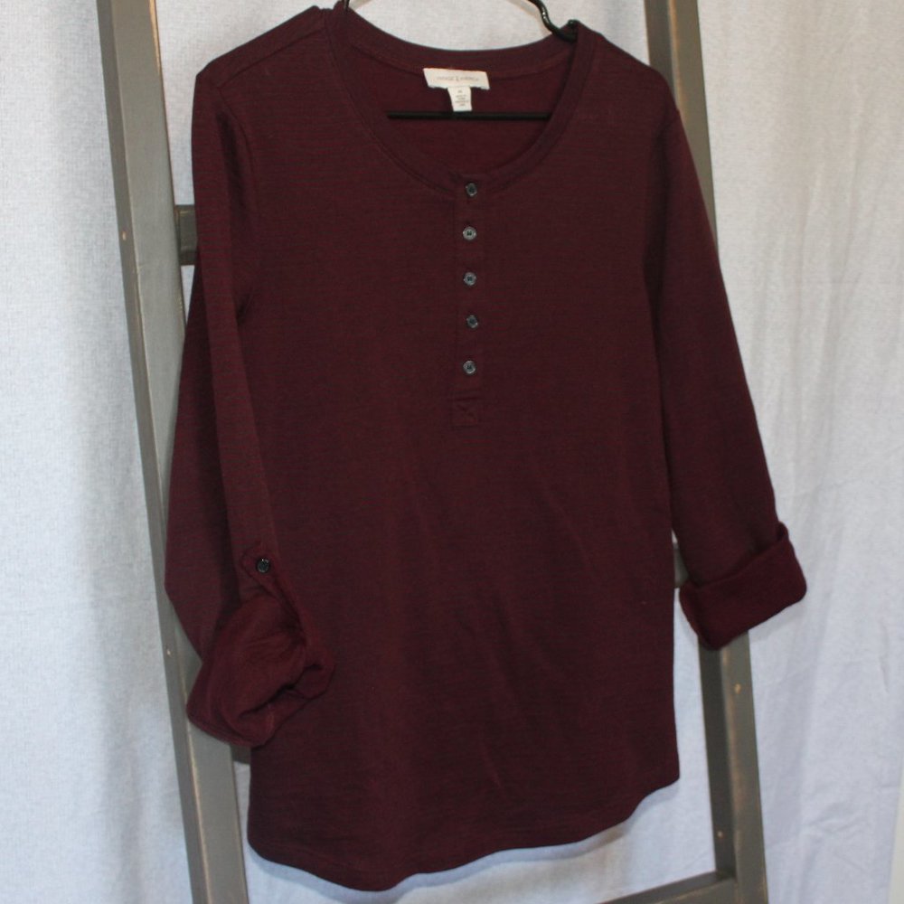 3/4 sleeve cotton light weight, cute button detail
